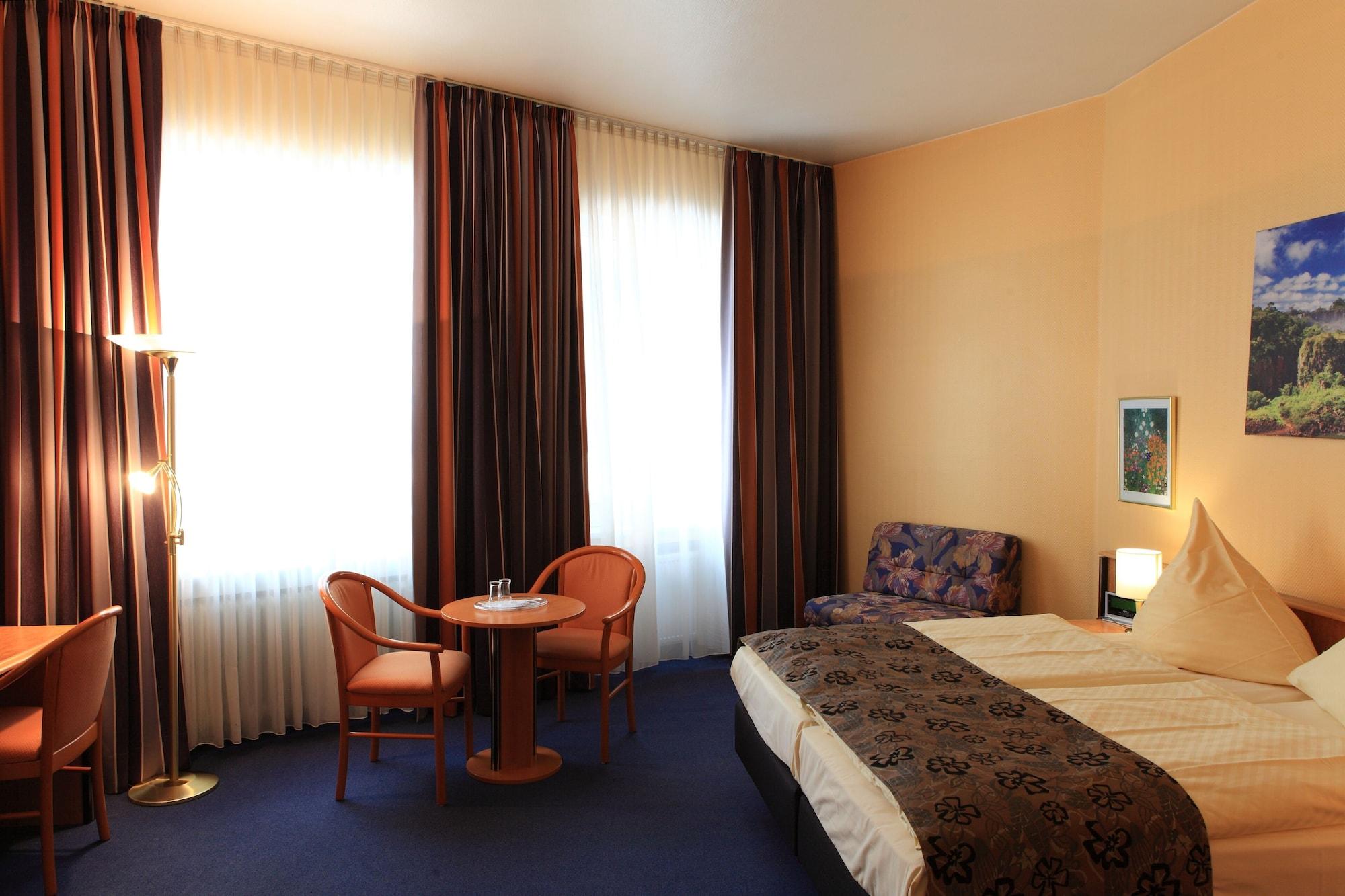 Hotel Boulevard Κολωνία Εξωτερικό φωτογραφία