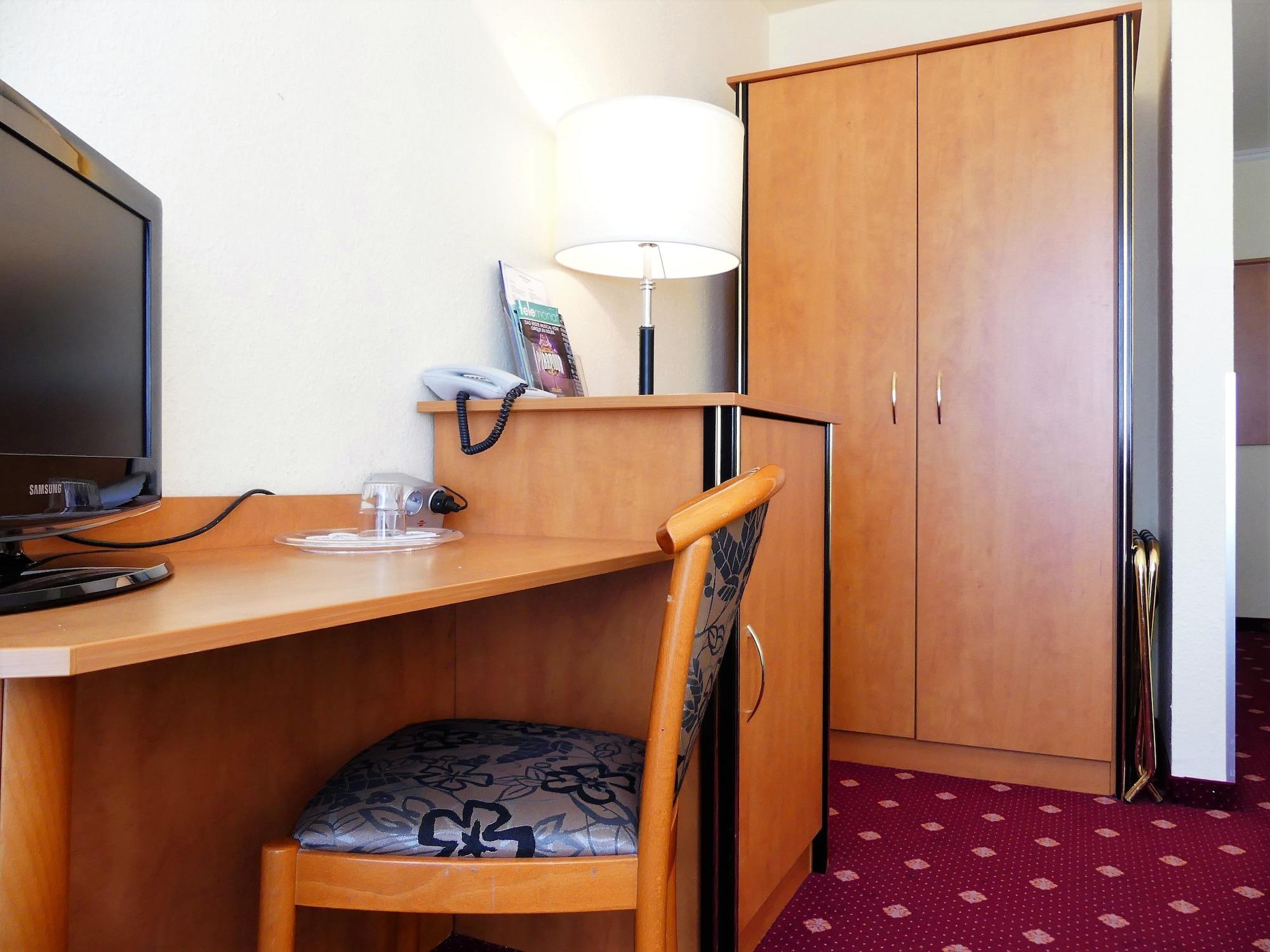 Hotel Boulevard Κολωνία Εξωτερικό φωτογραφία