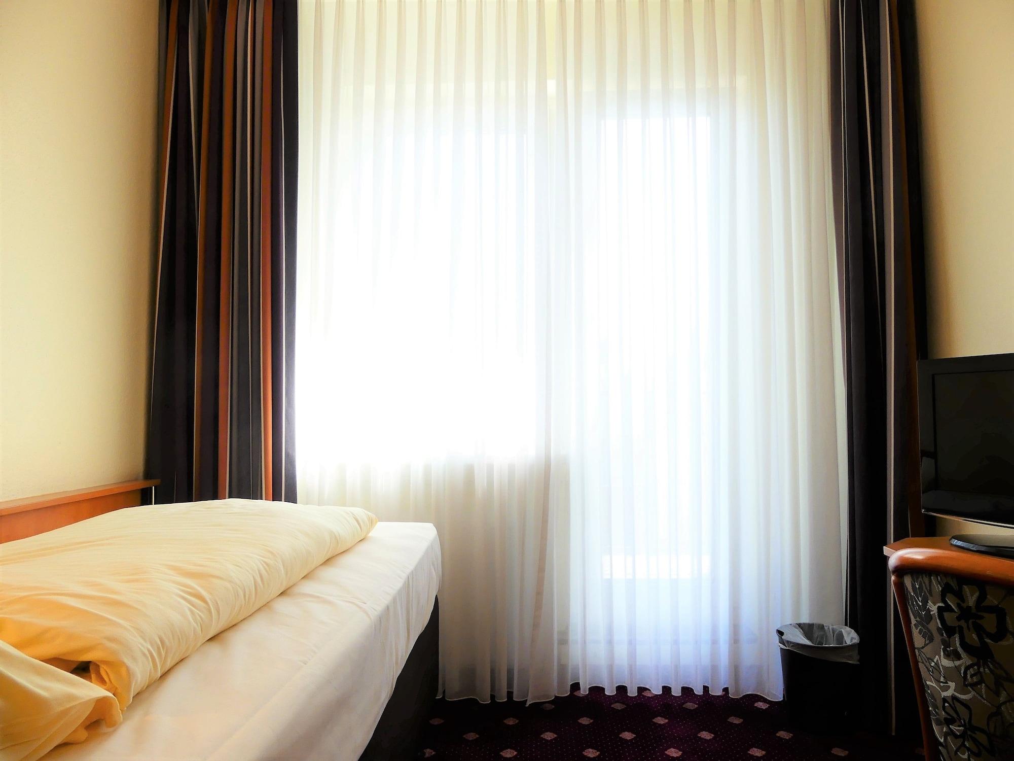 Hotel Boulevard Κολωνία Εξωτερικό φωτογραφία