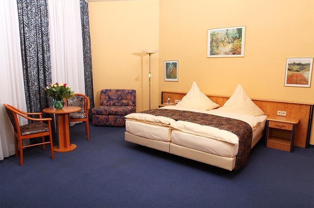 Hotel Boulevard Κολωνία Εξωτερικό φωτογραφία