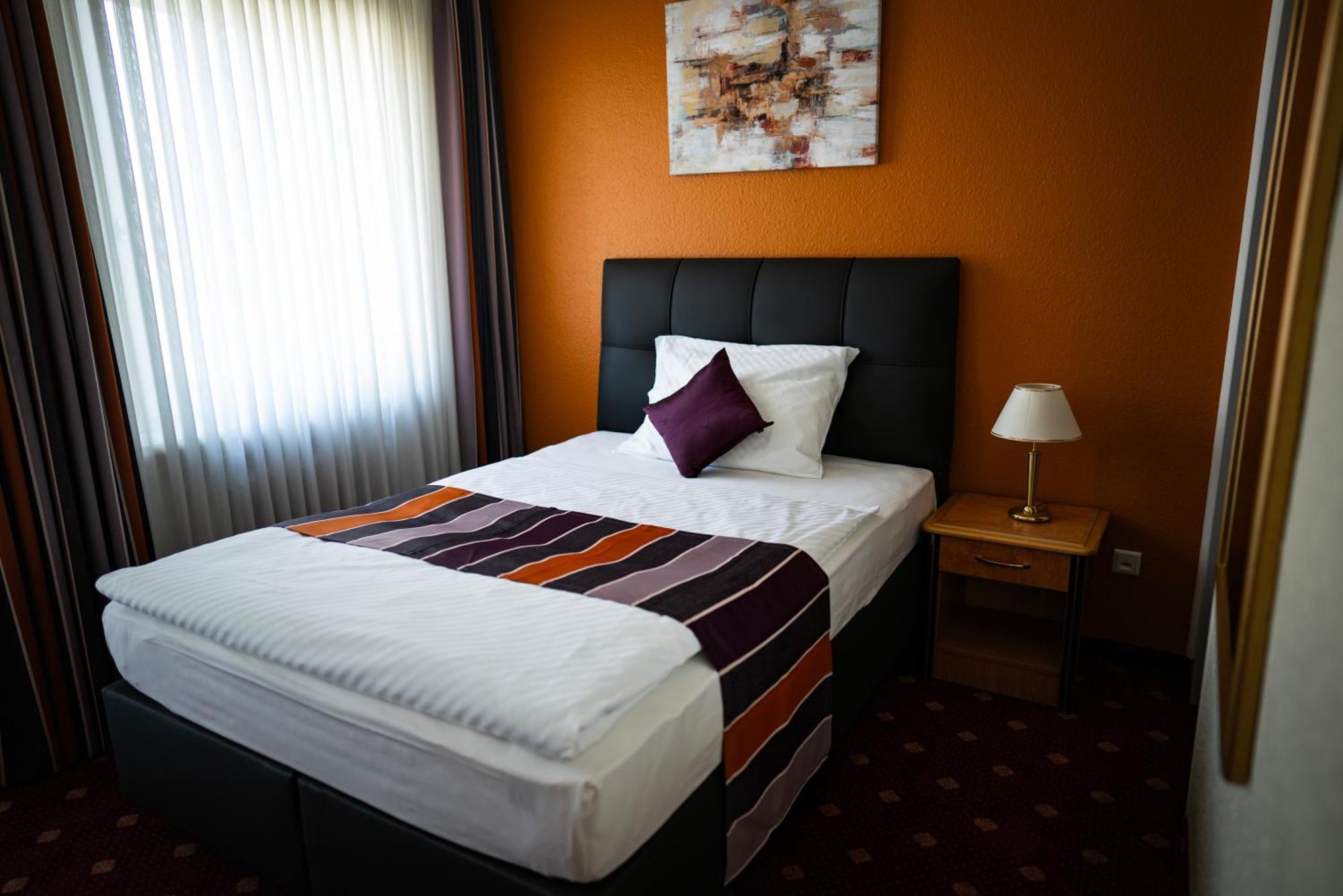 Hotel Boulevard Κολωνία Εξωτερικό φωτογραφία
